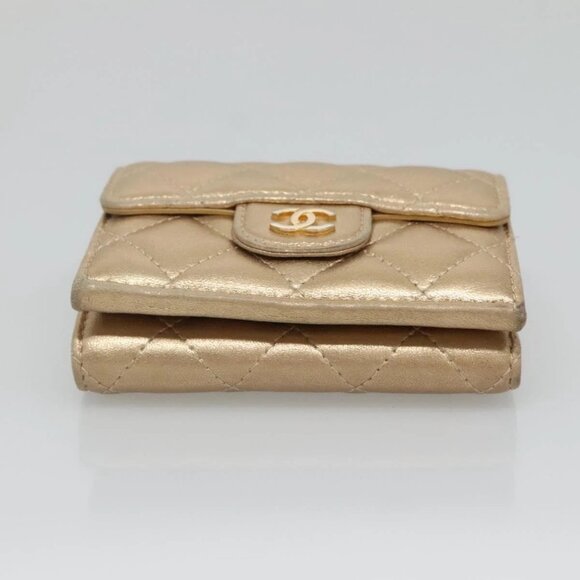 CHANEL Matelasse Compact Wallet Lamb Skin Gold CC Auth 136328 - Picture 6 of 16